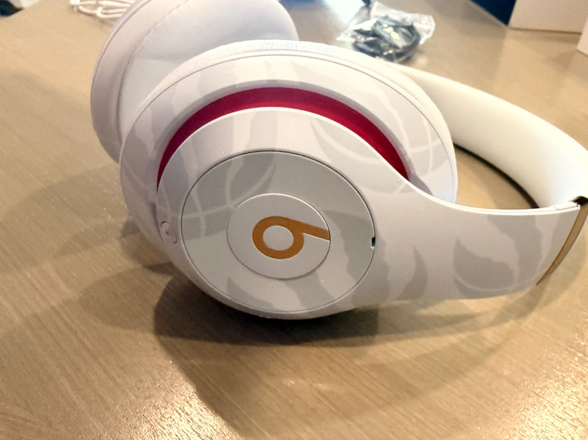 NBA X Beats Studio 3 Wireless Headphones - photo 2