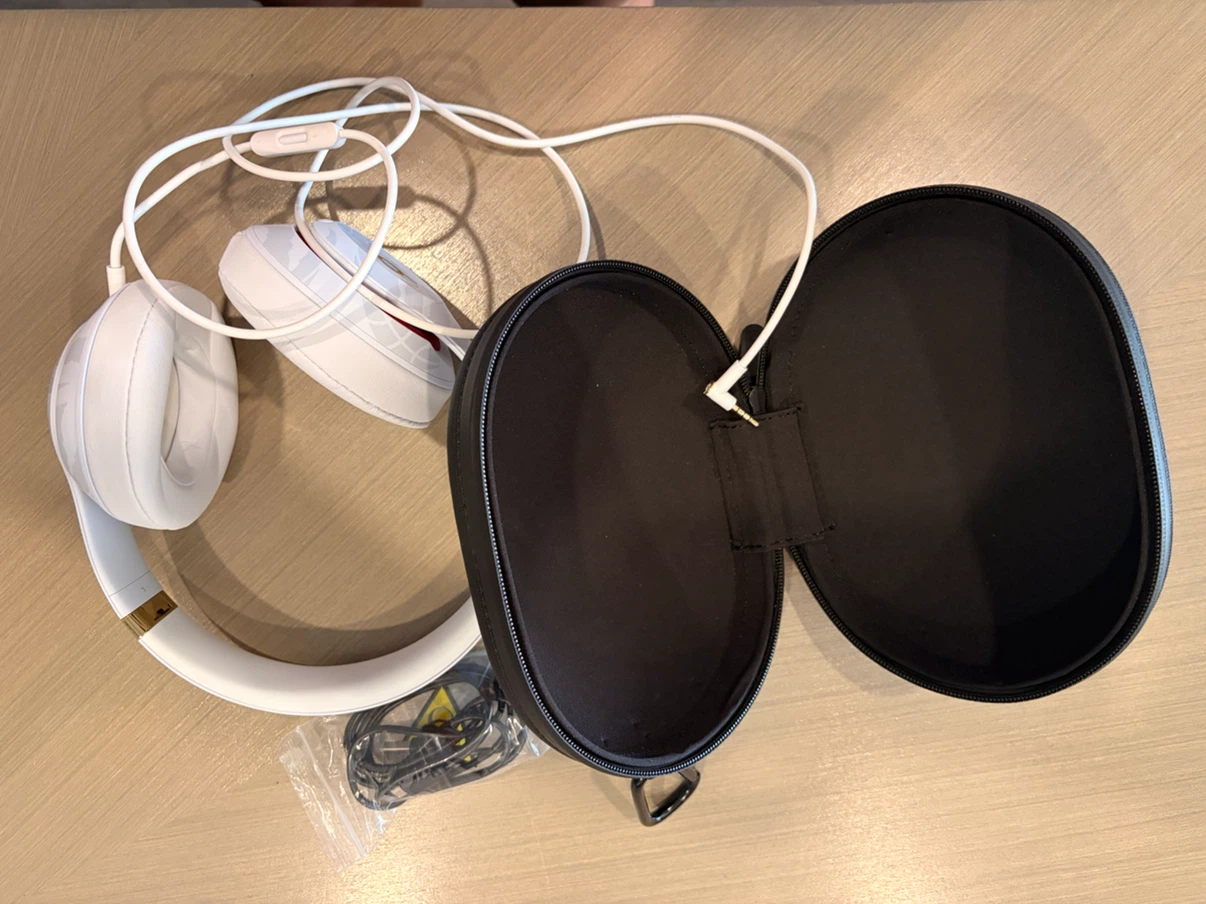 NBA X Beats Studio 3 Wireless Headphones - photo 5