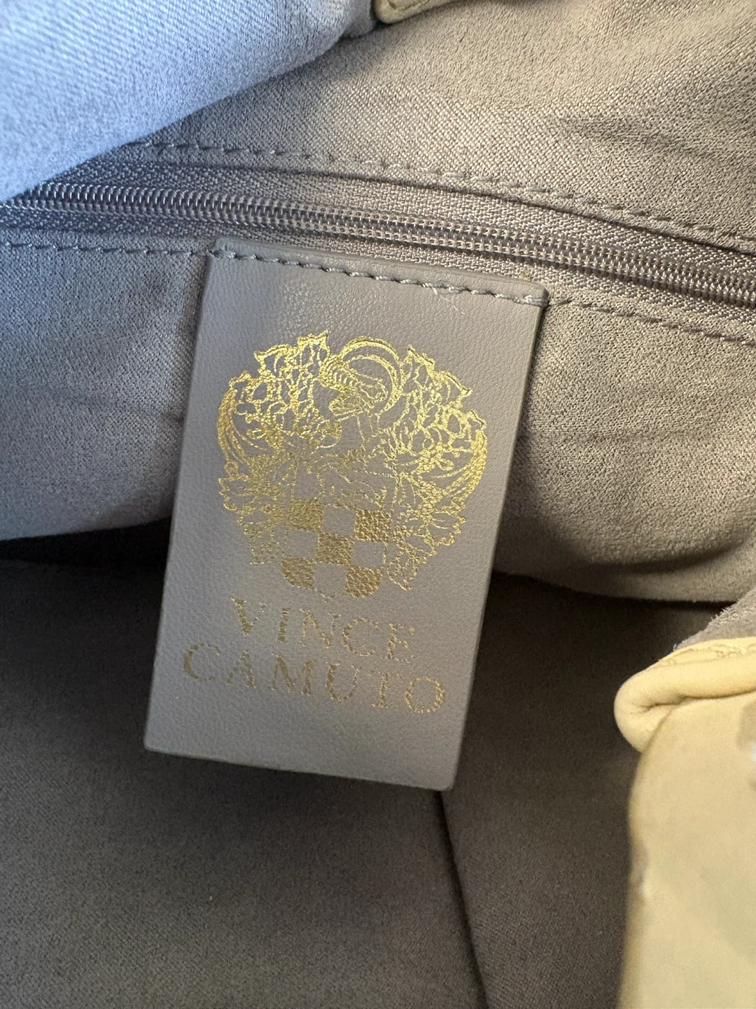Vince Camuto Corin Tote - photo 4