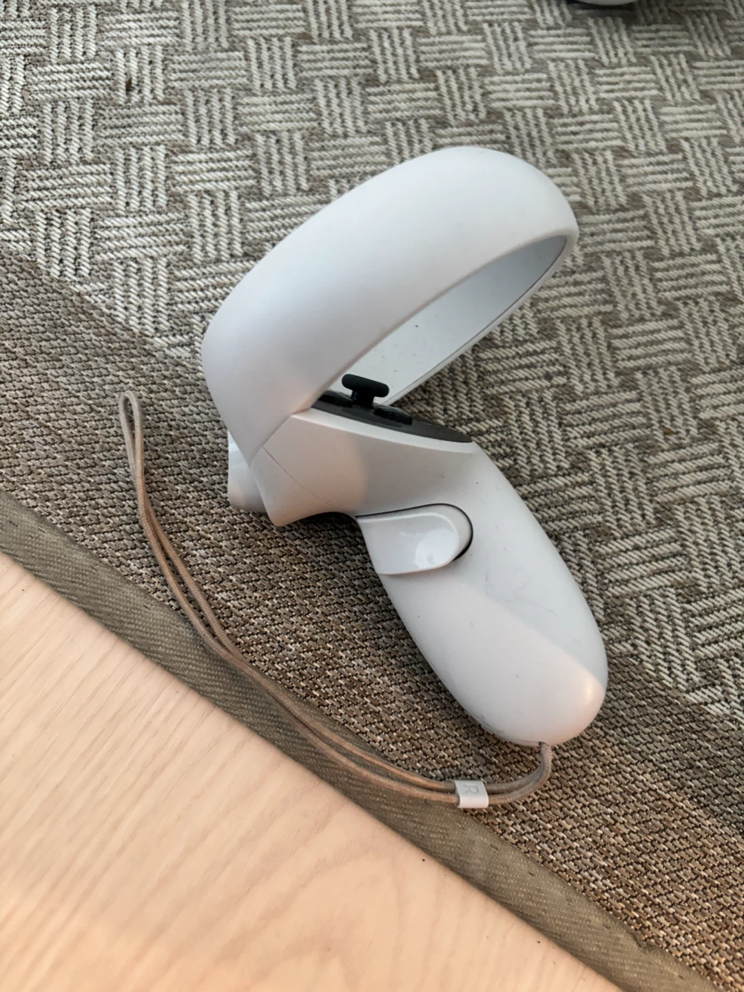 Meta Quest 2 + Controllers (Left & Right) - photo 4