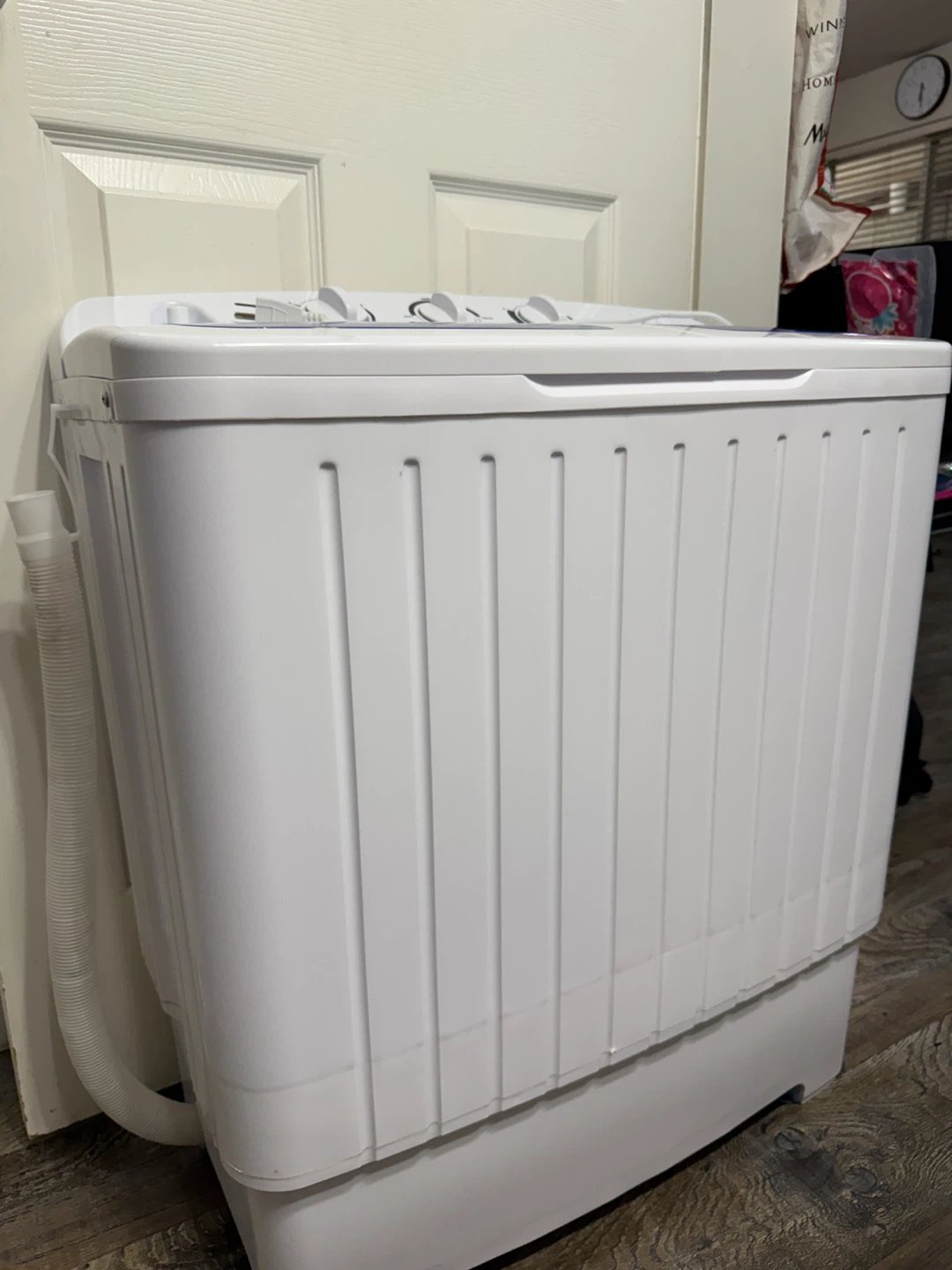 Twin-Tub Washing Machine - photo 2