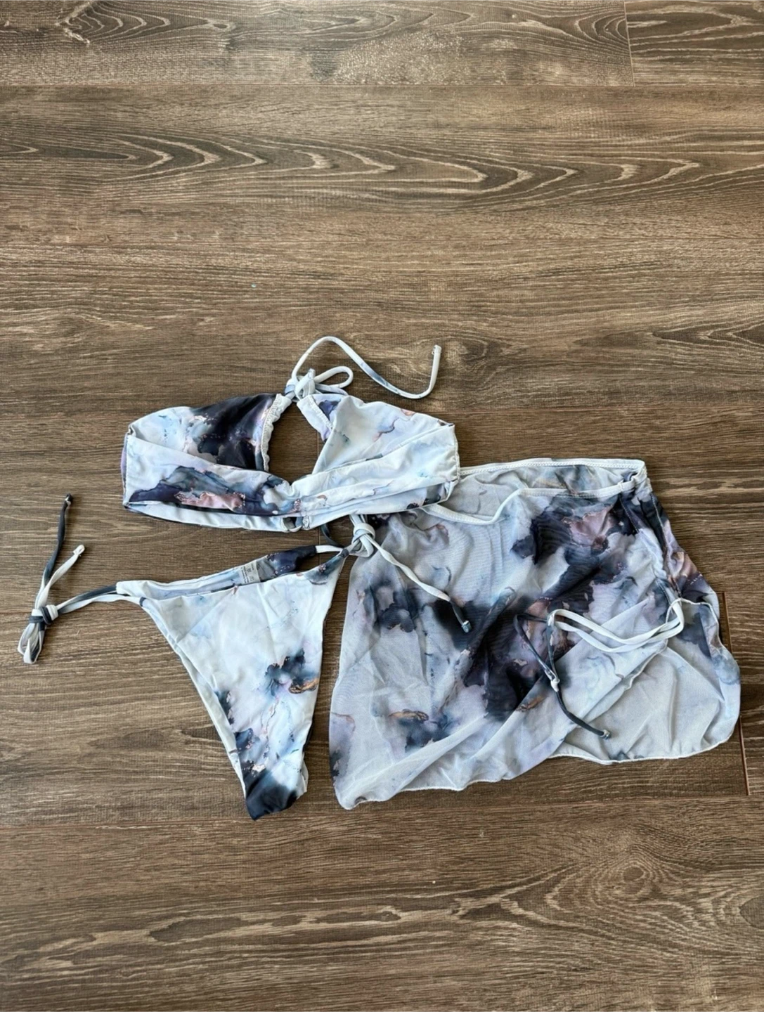 Brand new 3-Piece Swimsuit Bikini with Cover-Up Skirt size small - photo 2