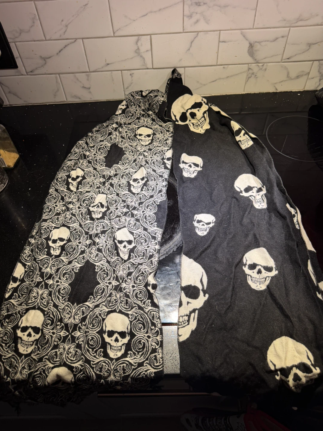 Reverse Print Skull Print Scarf - photo 2