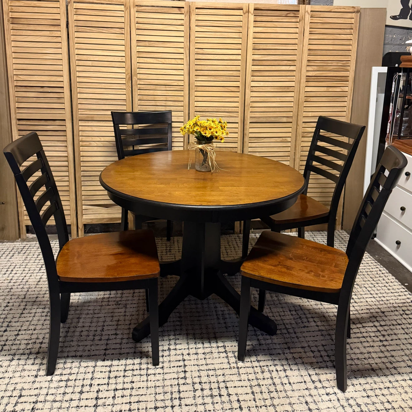 Round Dining Table Set - photo 2