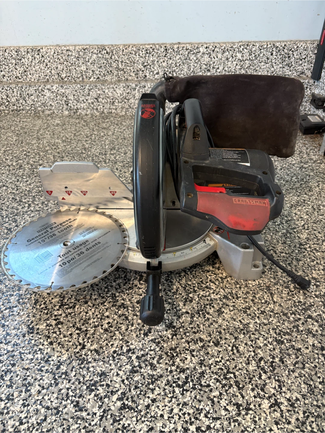 Craftsman 10" Compound Miter Saw