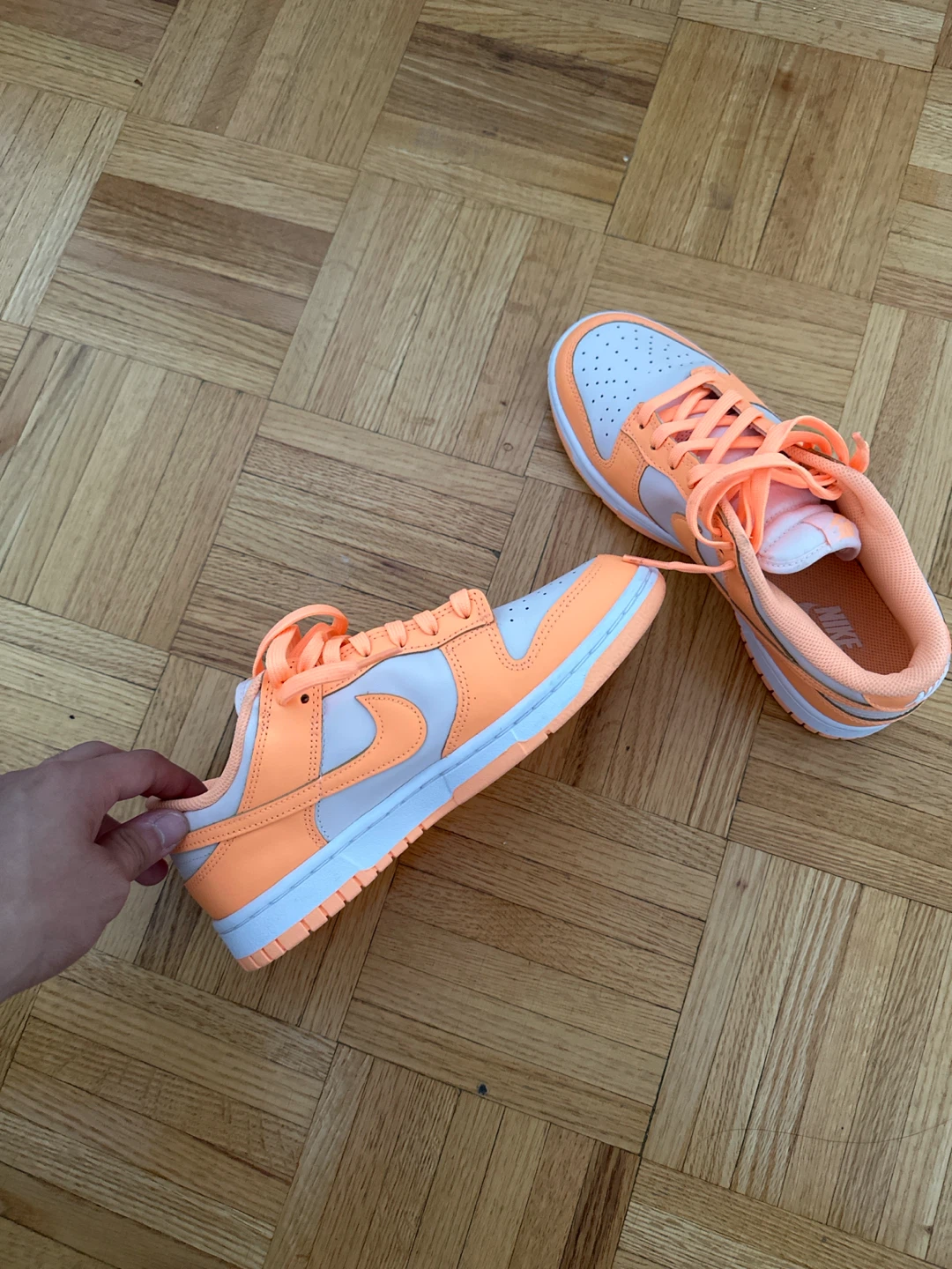 Nike Dunk Low sneakers - orange and white - photo 2