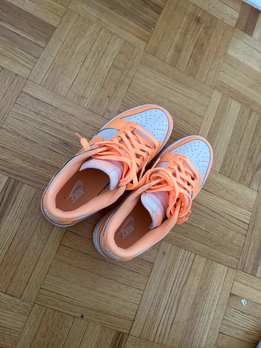 Nike Dunk Low sneakers - orange and white - photo 3
