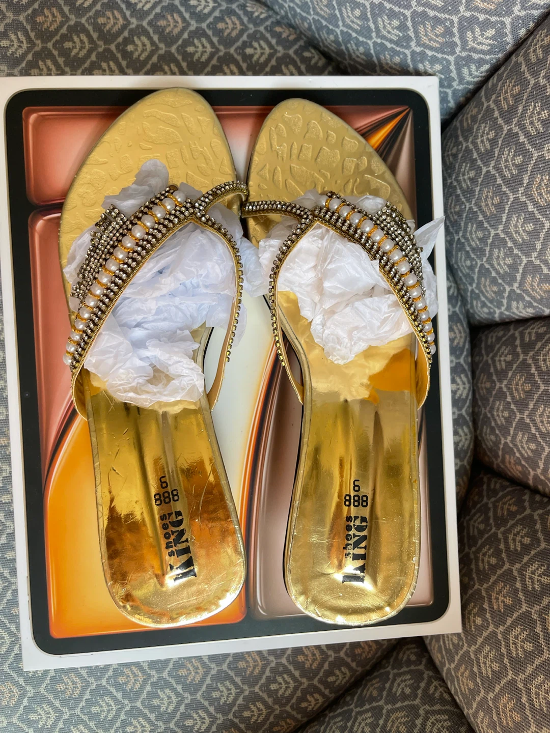 Gold Flip Flops sandals Size 6 - photo 5