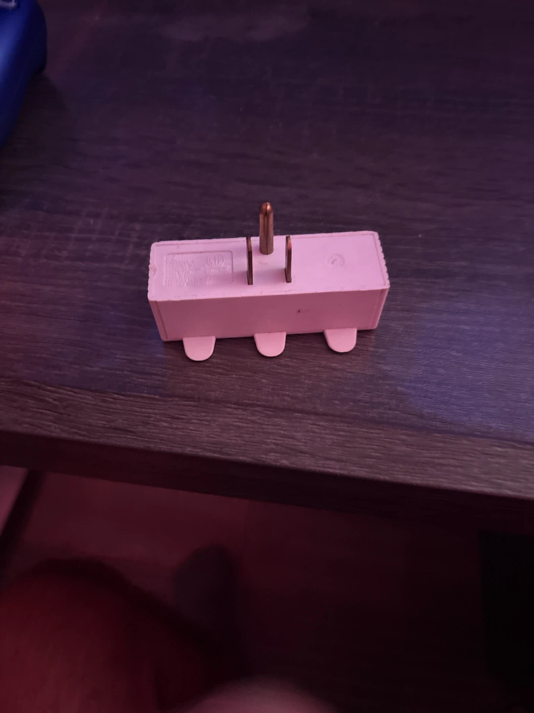 White  3-Outlet Power Tap Adapter - photo 2