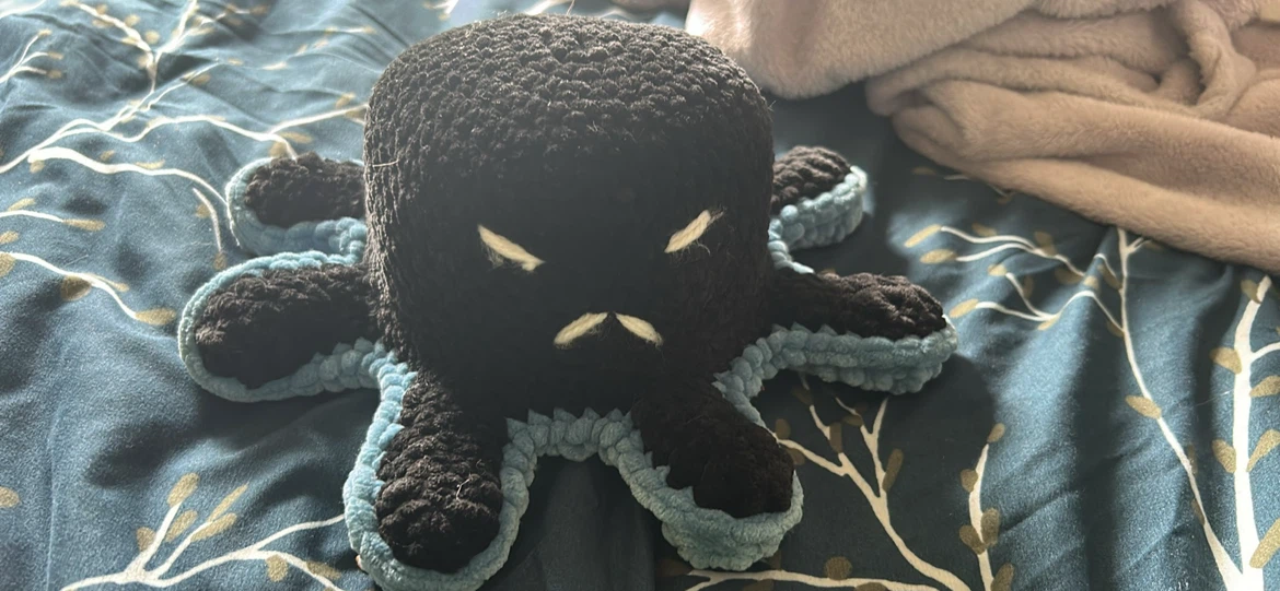 Crocheted Octopus Plush Toy reversible - photo 2