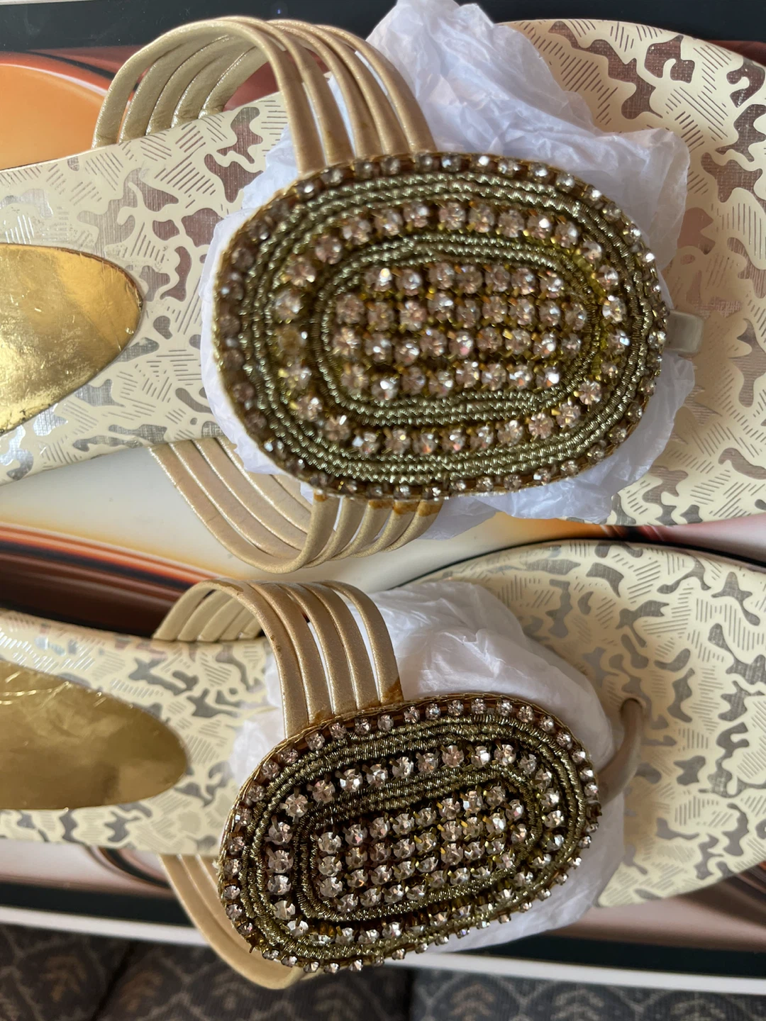 Women's Embellished Flip Flops size 7 - photo 4