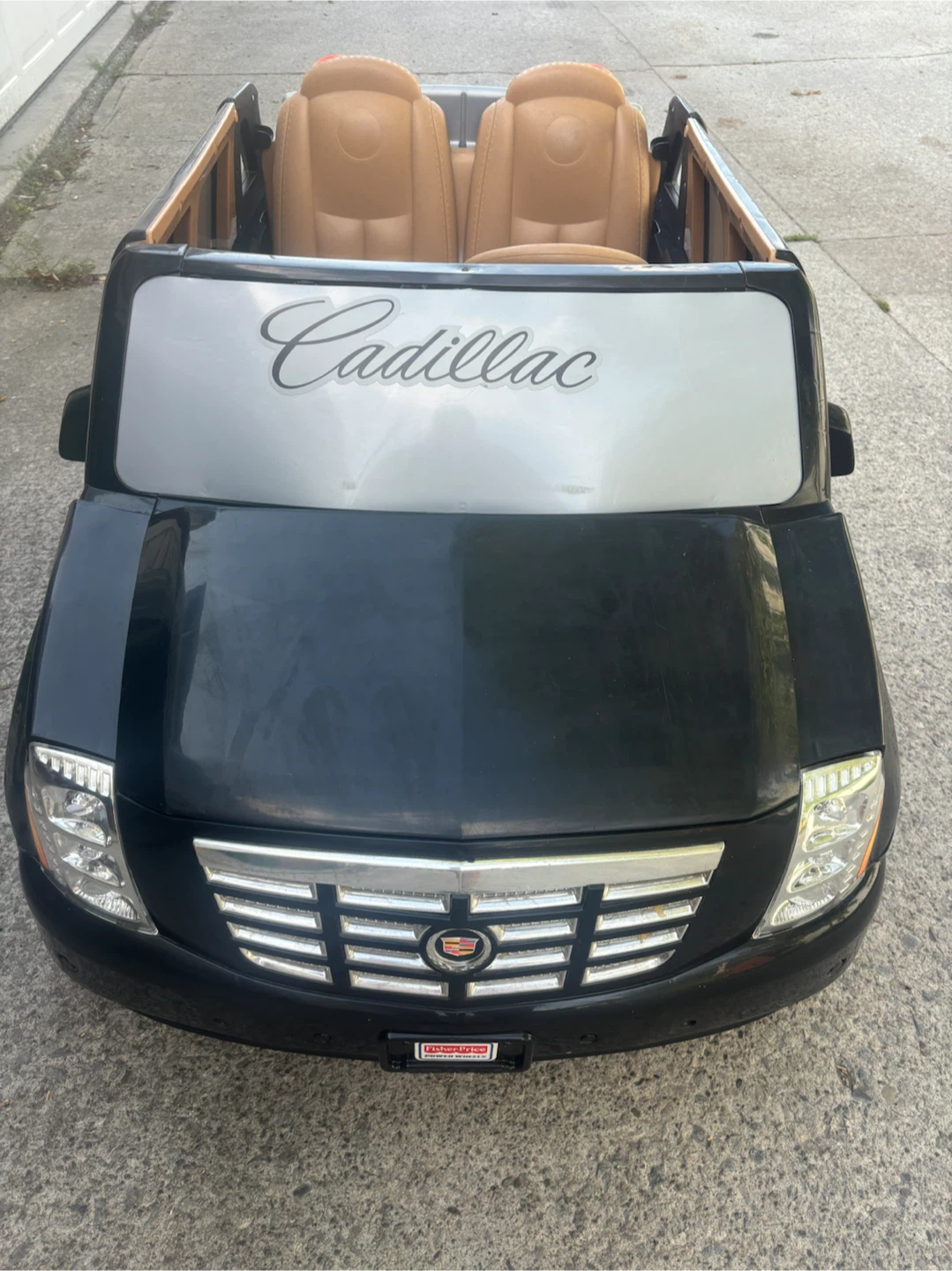 Cadillac Escalade EXT Ride-On Car - photo 2