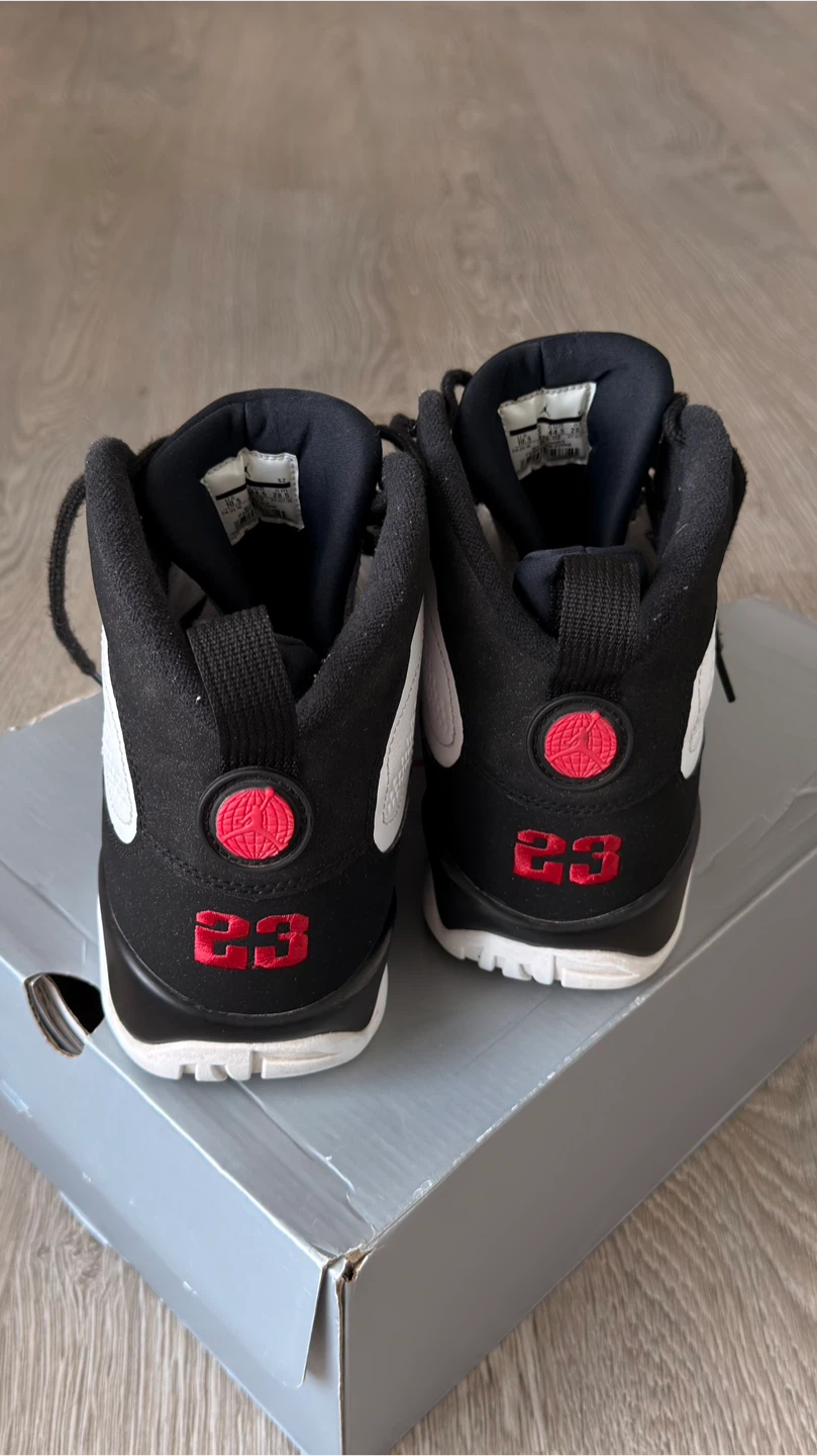 Air Jordan 9 Retro "Space Jam - 2016 Release" sneakers - photo 5
