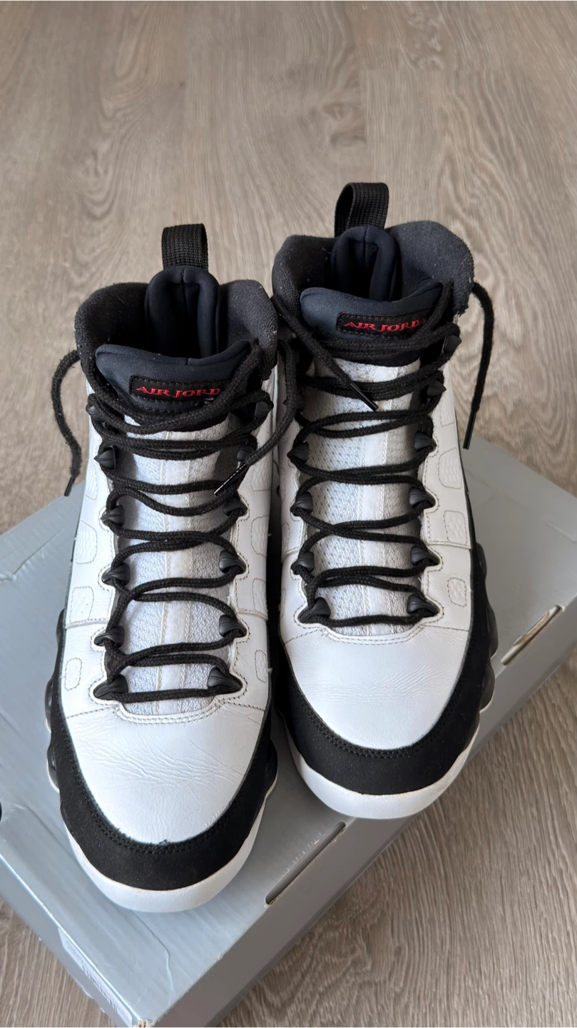 Air Jordan 9 Retro "Space Jam - 2016 Release" sneakers - photo 3