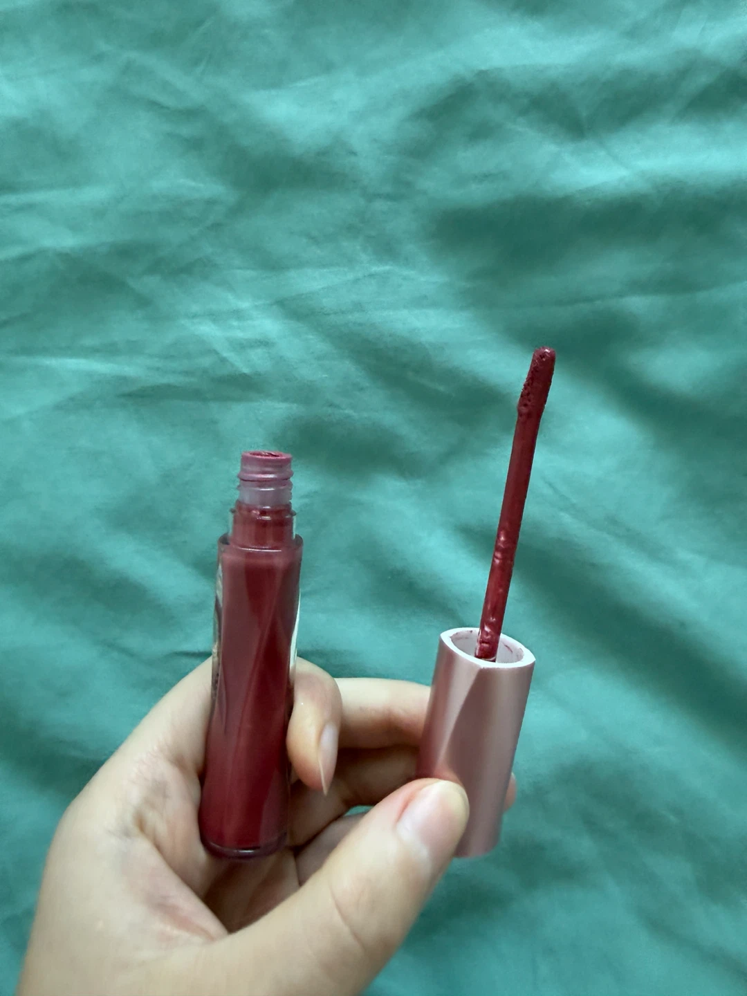 Beauty Cottage Les Débutantes Silky Soft Lip-Fix No. 01 - photo 2