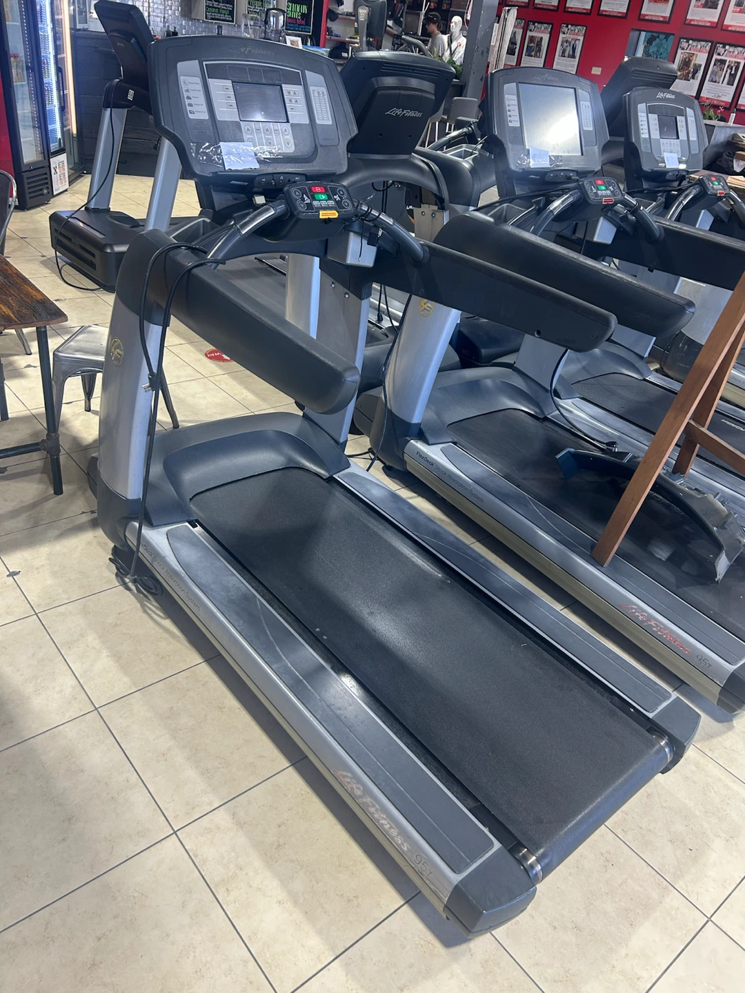 Life Fitness 95T Treadmill