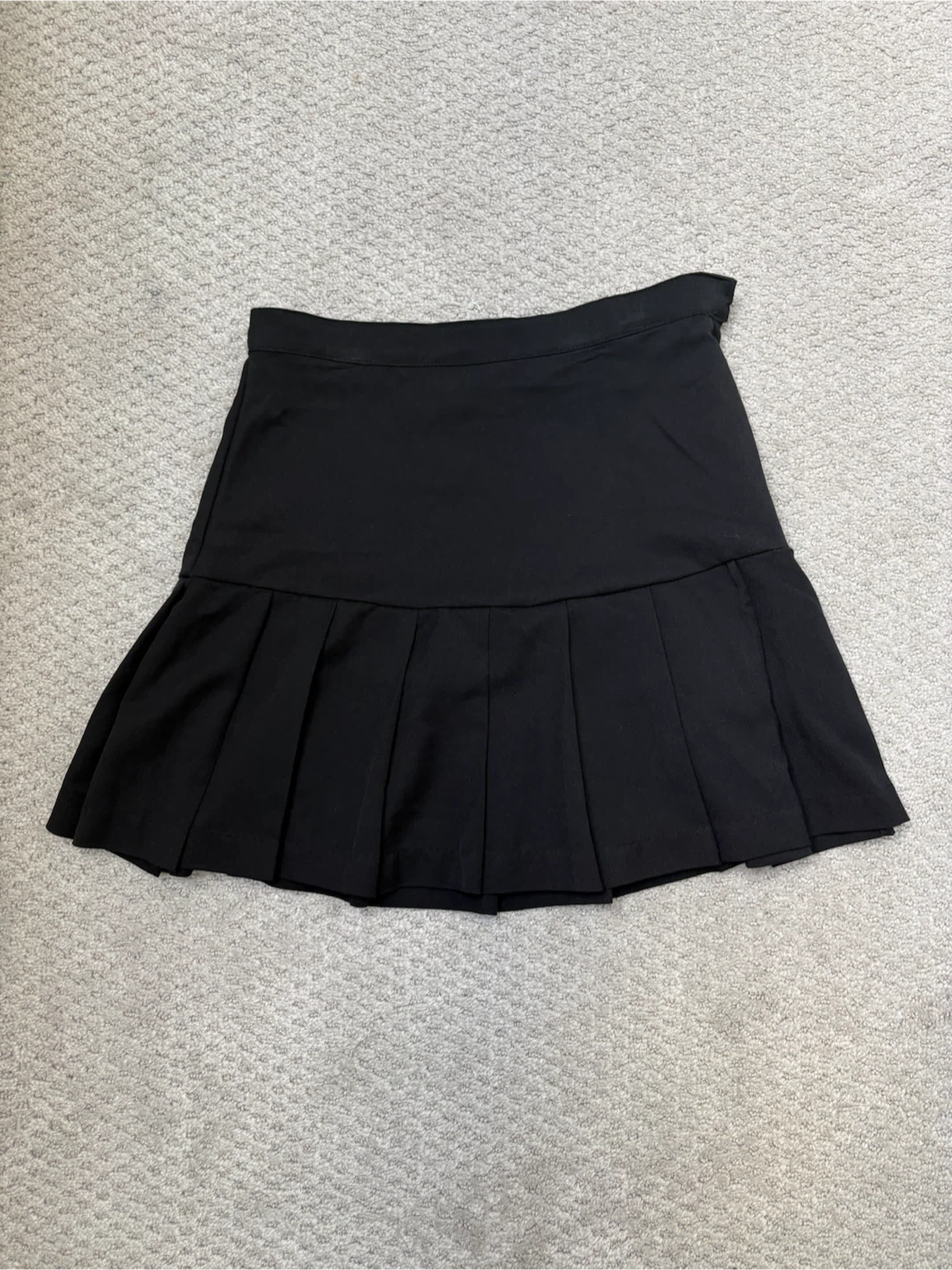 H&M Black Pleated Skirt - photo 2