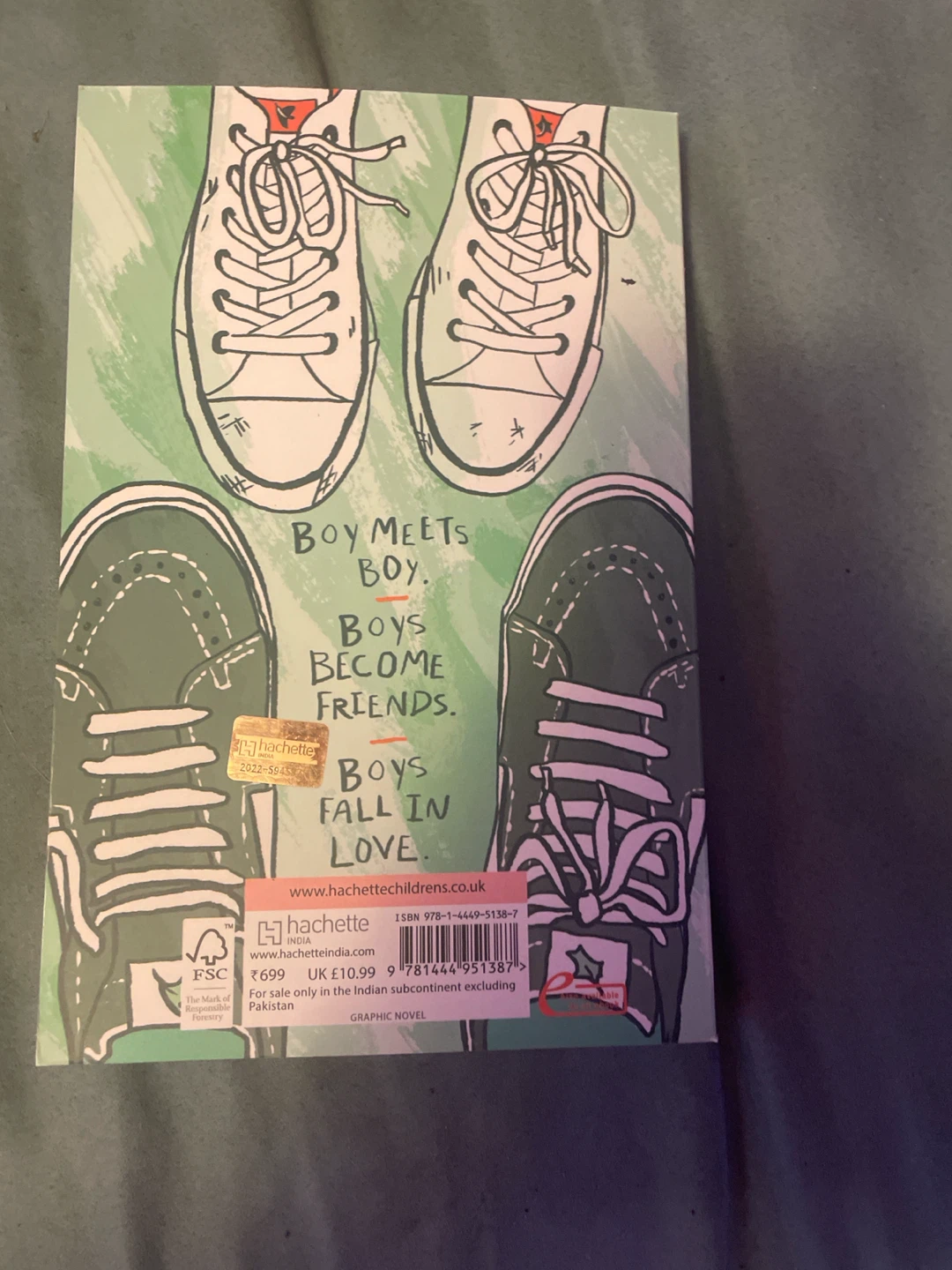 Heartstopper Volume 1 Graphic Novel - photo 2