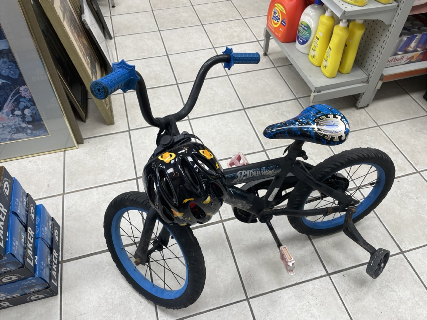 Spiderman Kids Bike with Helmet