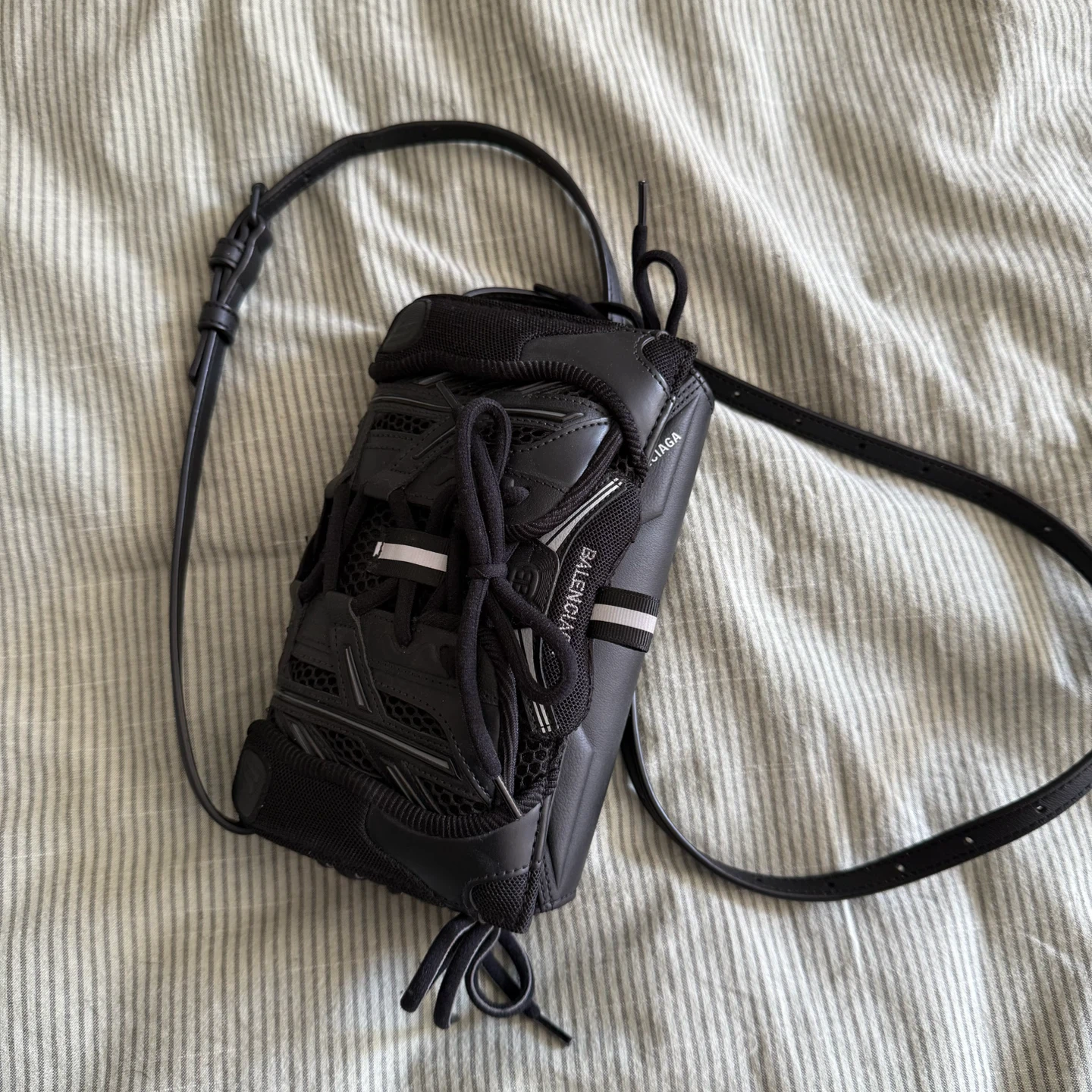 Balenciaga Sneakerhead Bag - photo 2