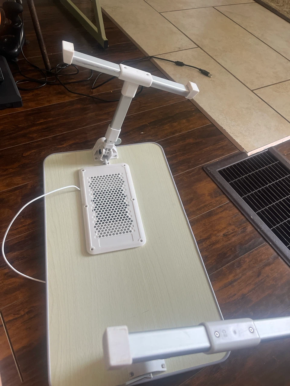 Adjustable Laptop Bed Tray with Fan - photo 4