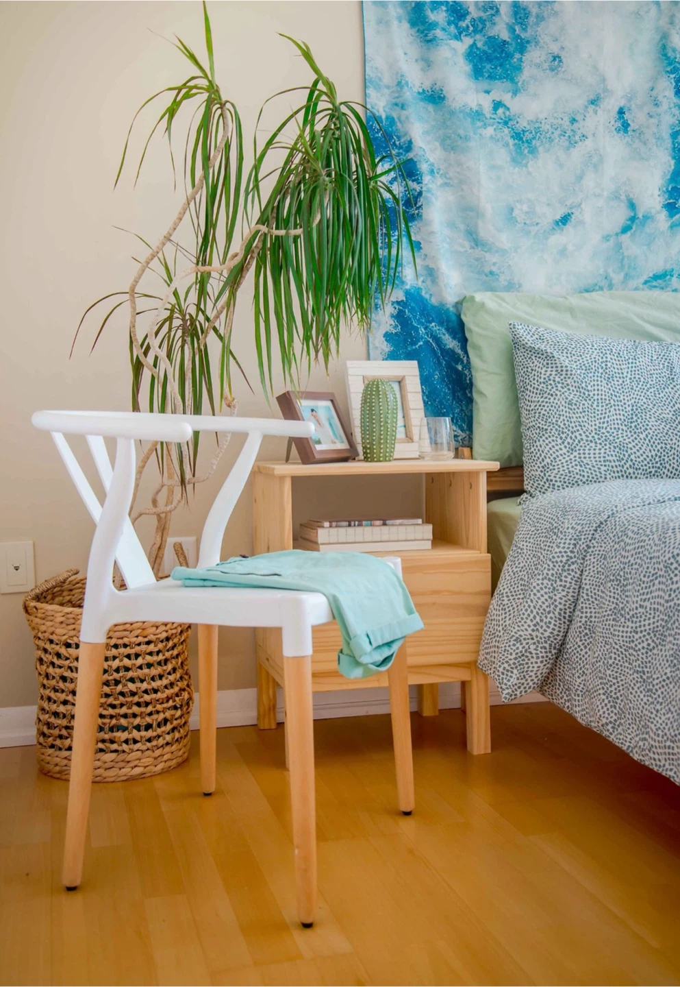 Solid Pine Wood Nightstand with Drawer - photo 2