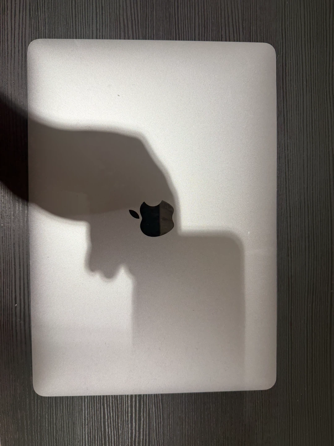Apple MacBook Pro 13-inch 2019 - photo 2