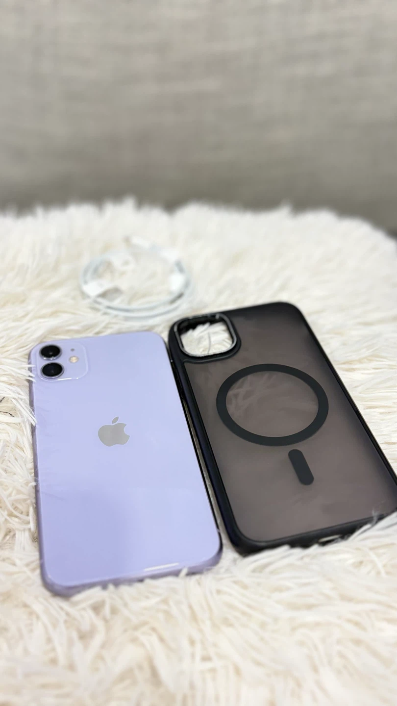 📱 iPhone 11 64GB (Unlocked) – Good Condition