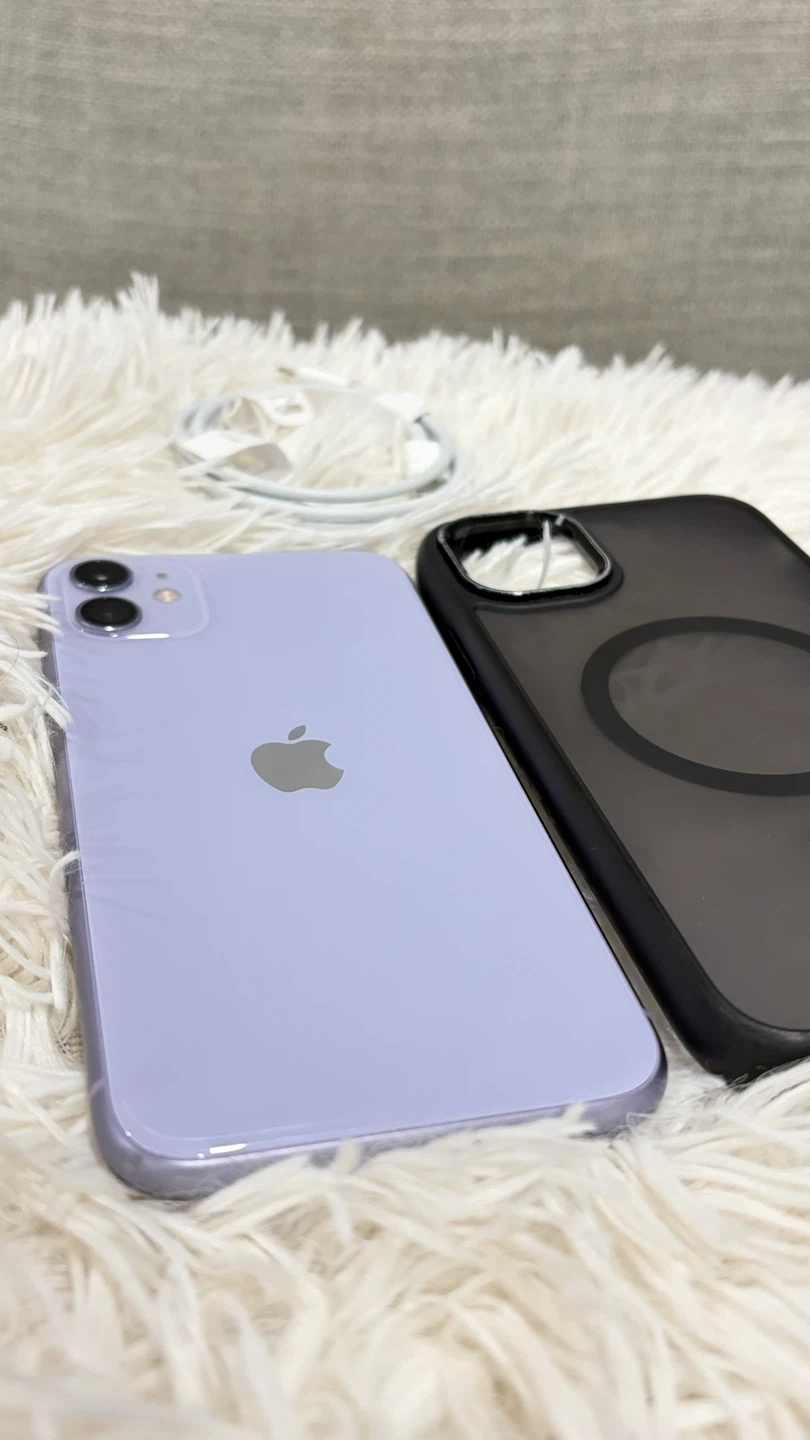 📱 iPhone 11 64GB (Unlocked) – Good Condition - photo 2