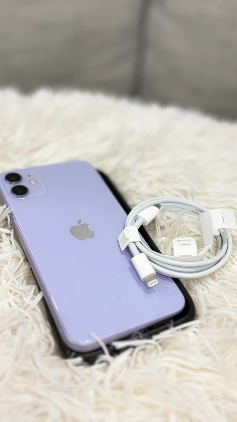 📱 iPhone 11 64GB (Unlocked) – Good Condition - photo 3