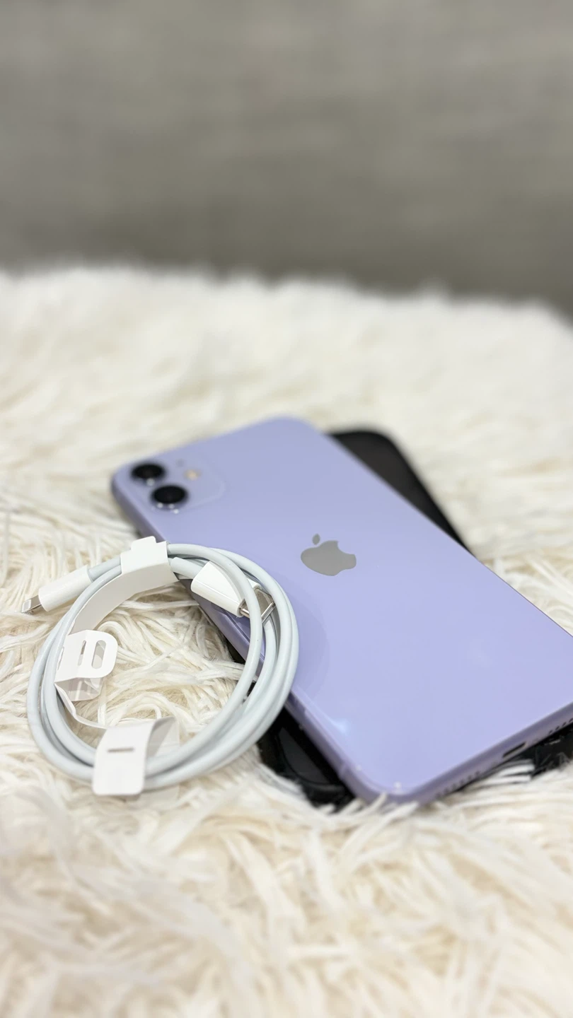 📱 iPhone 11 64GB (Unlocked) – Good Condition - photo 4