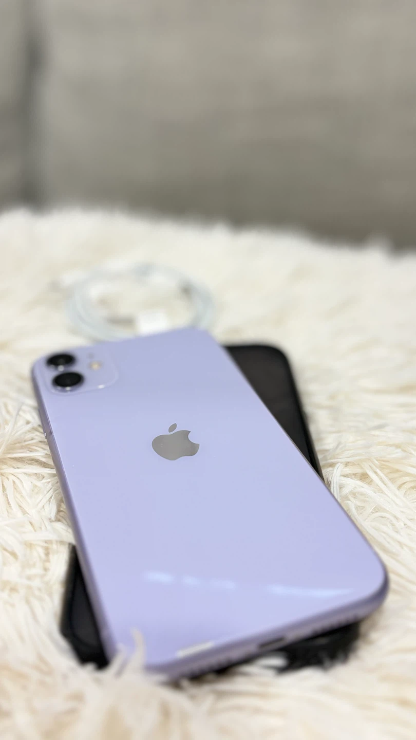 📱 iPhone 11 64GB (Unlocked) – Good Condition - photo 5