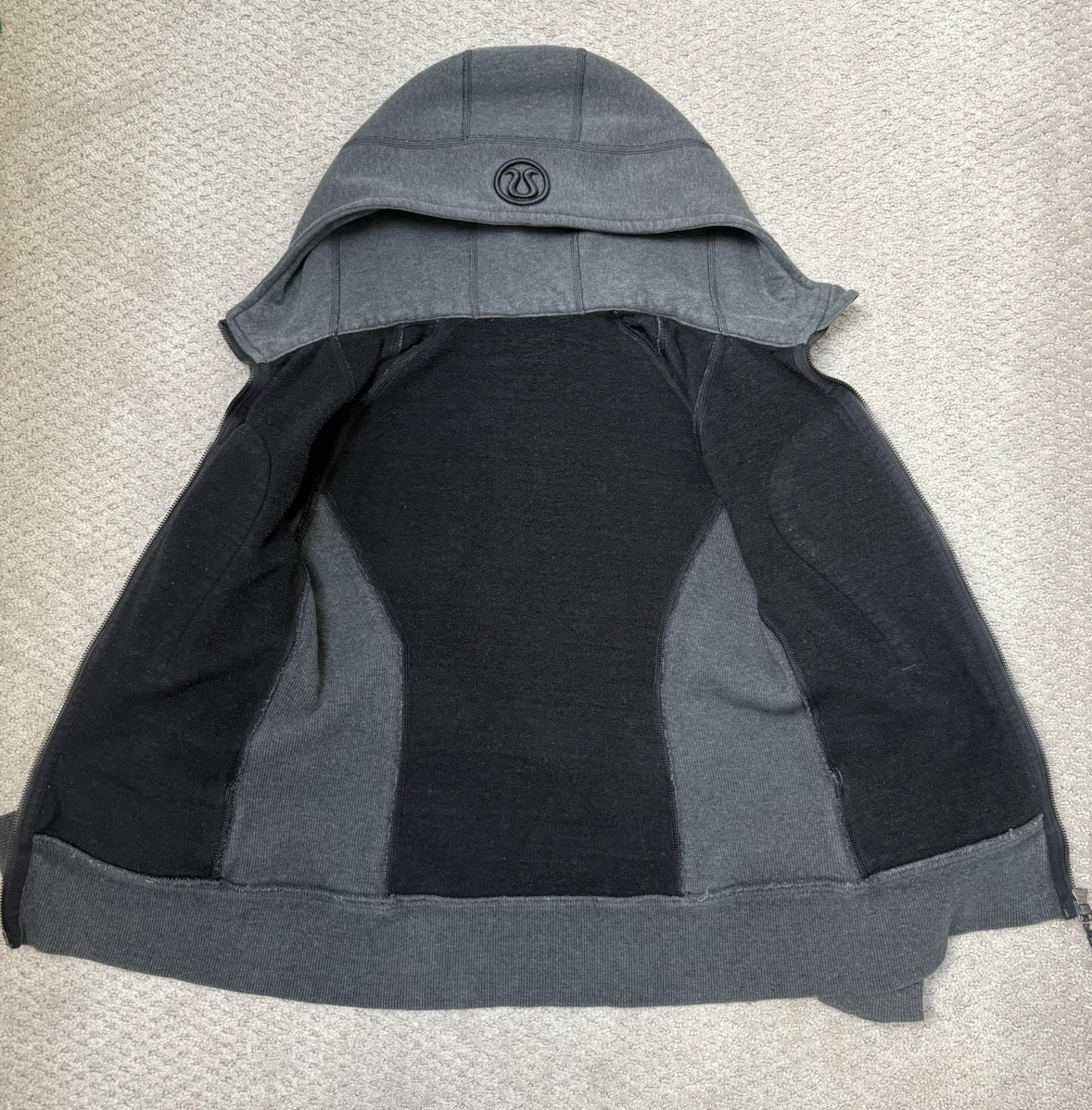 Lululemon Scuba Hoodie (heathered grey) - photo 4