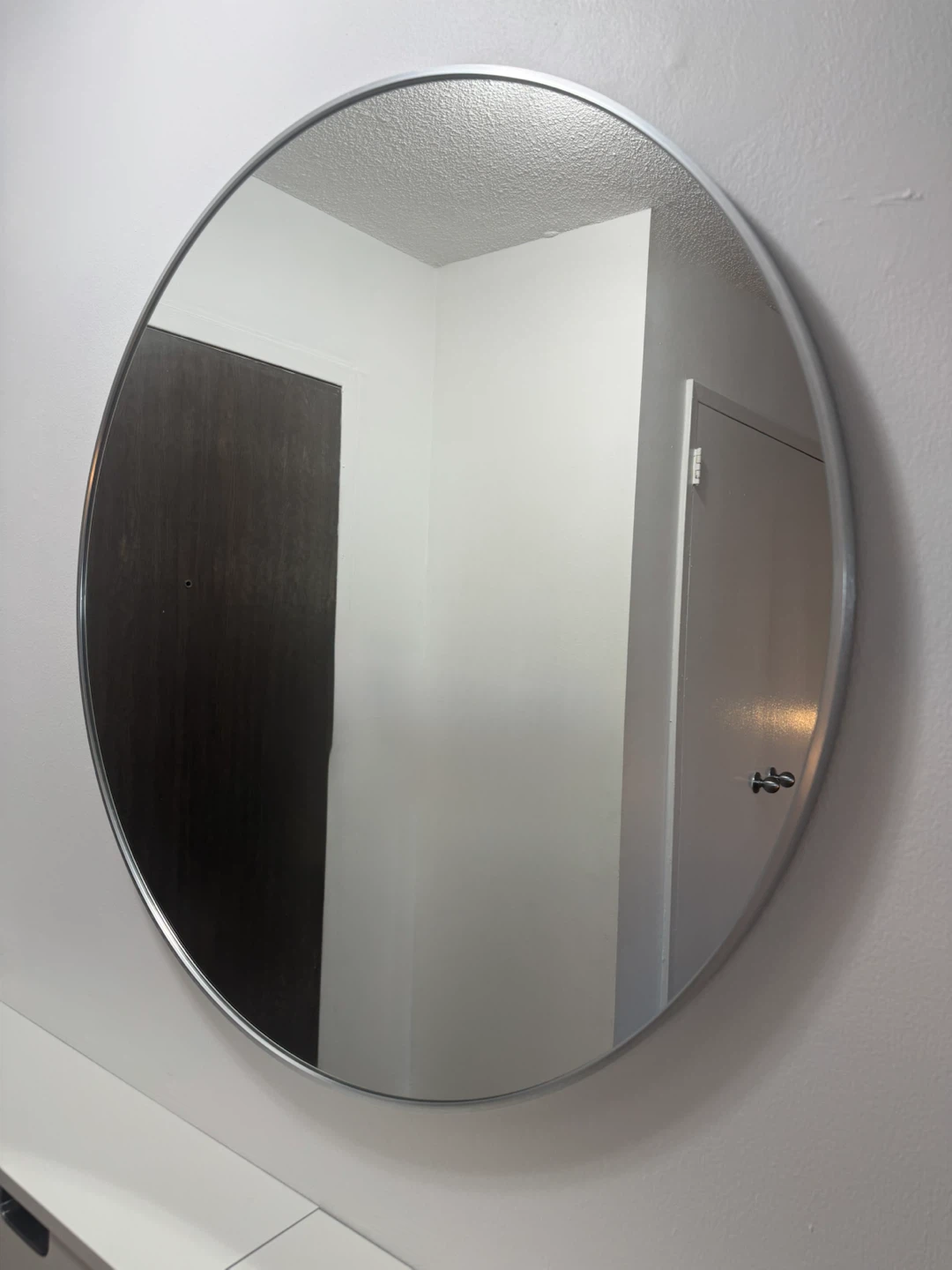 Umbra Hubba Mirror 34”