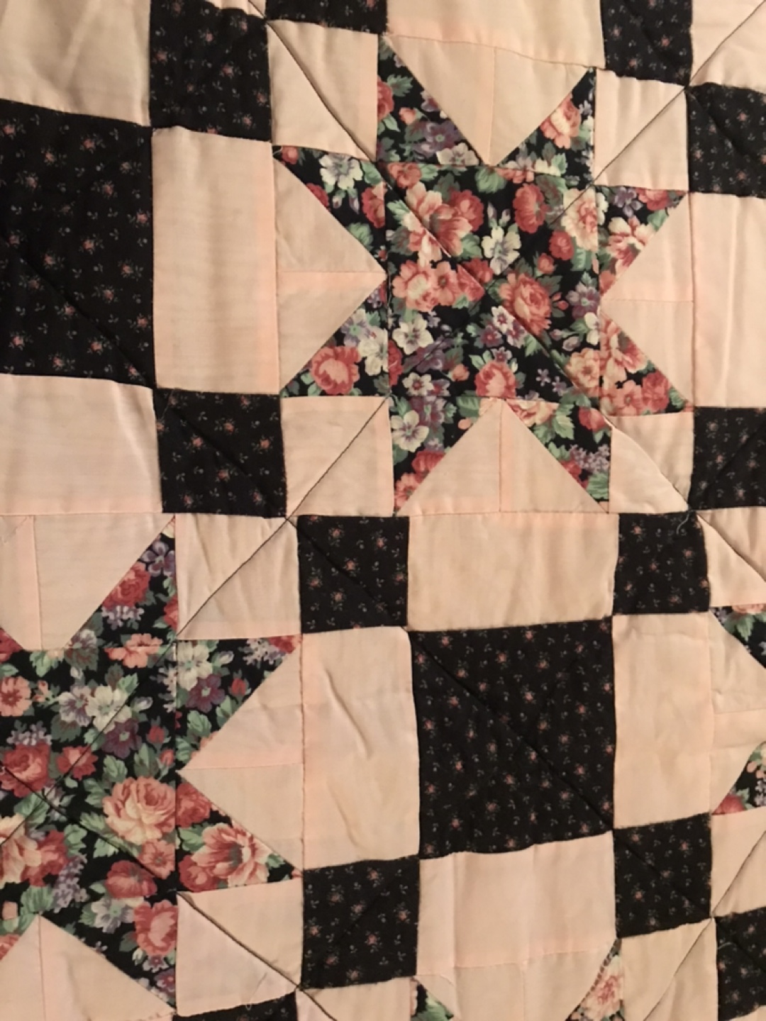 Hand made Quilted with Floral and Star Pattern - photo 2