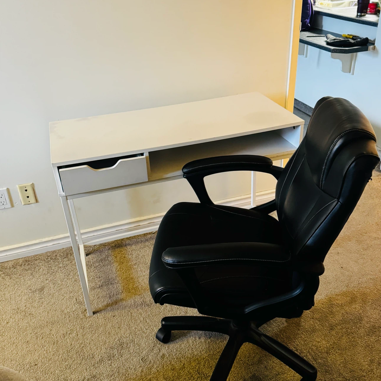 Black Office Chair and desk - photo 5
