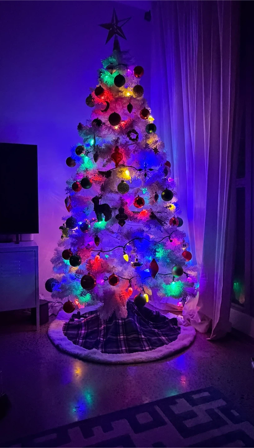 7ft white Christmas tree - photo 2