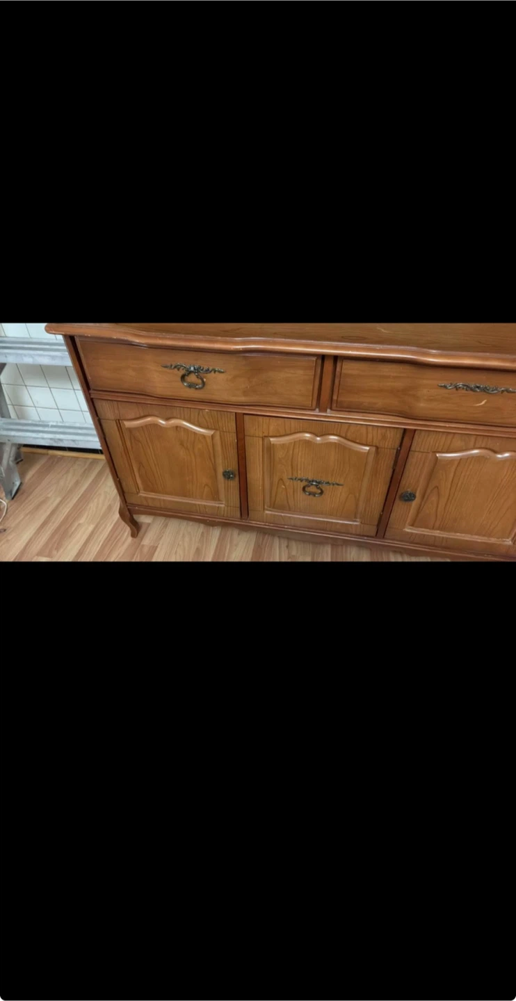 Vintage Wooden China Cabinet Hutch - photo 3