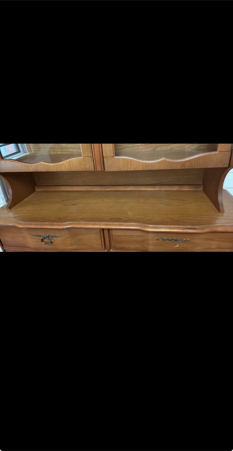 Vintage Wooden China Cabinet Hutch - photo 4