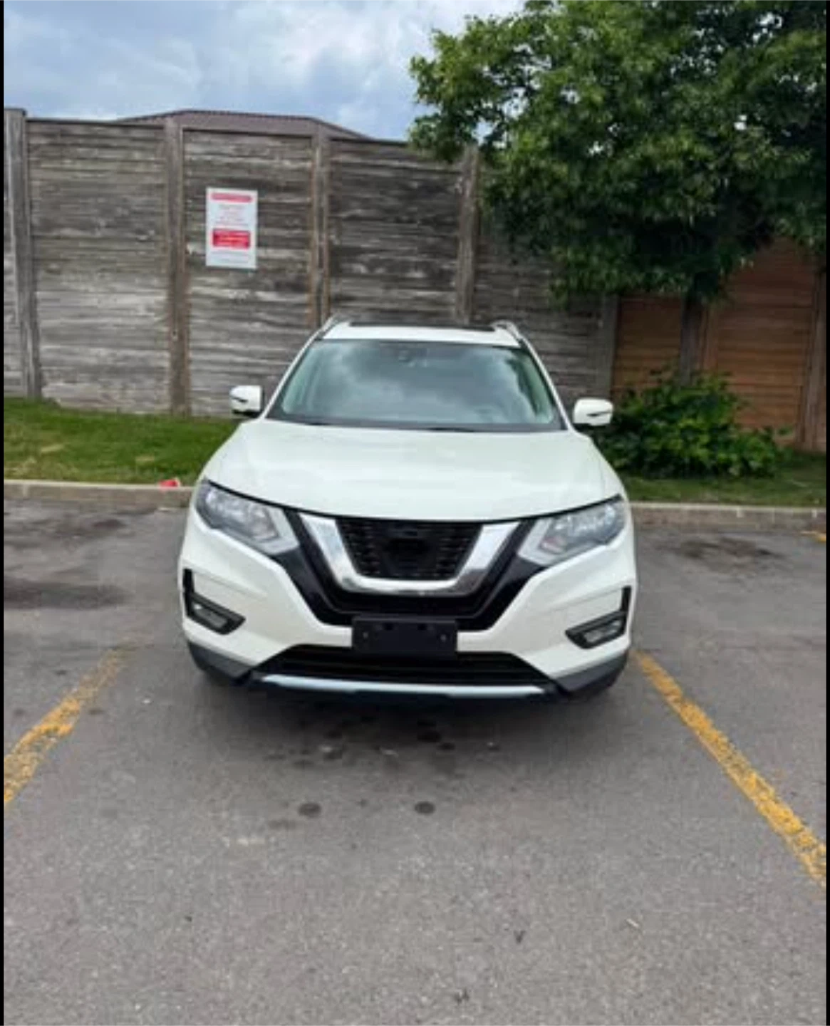 White Nissan Rogue SV AWD - photo 5
