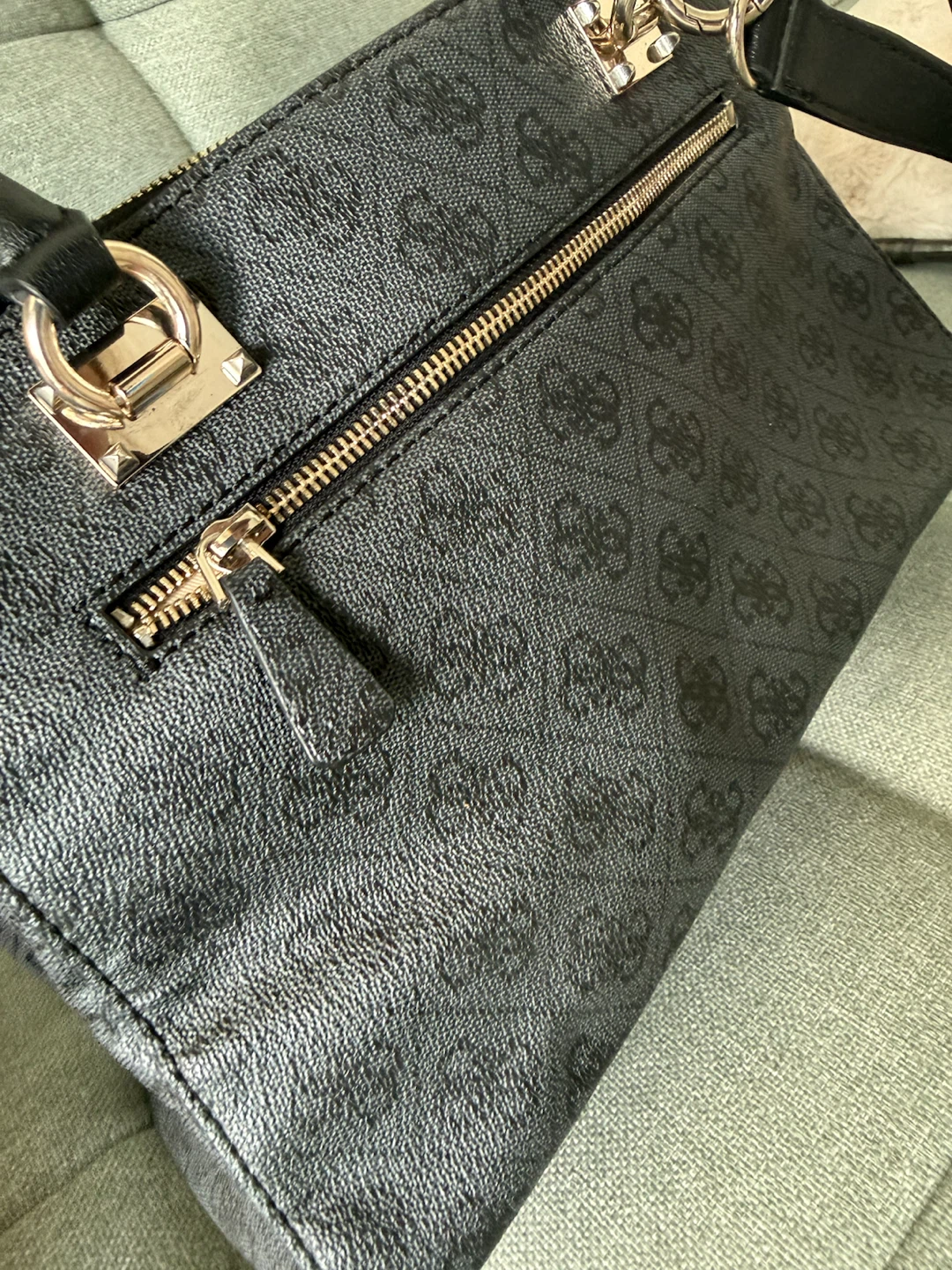 Guess Satchel Handbag - photo 2