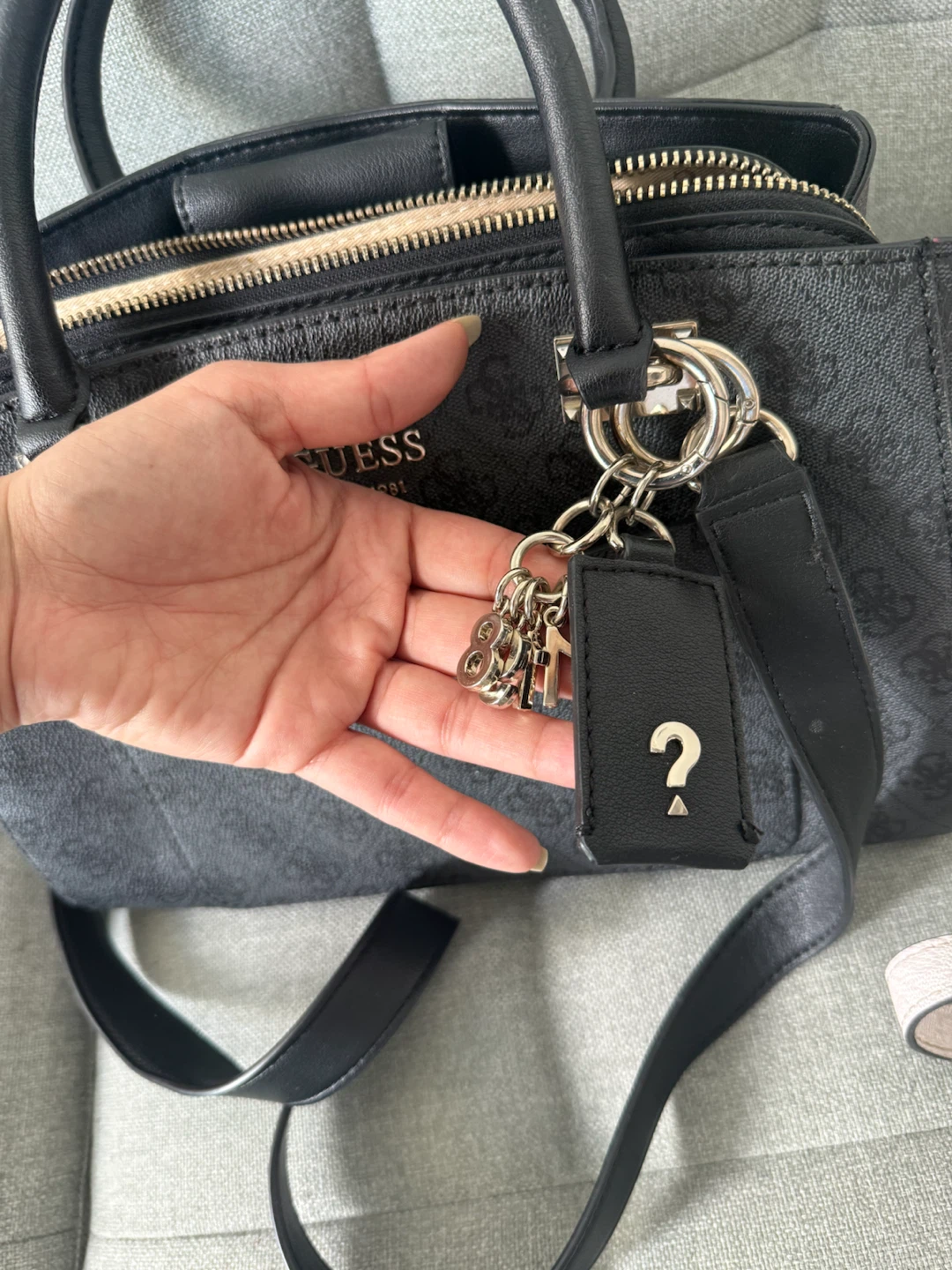 Guess Satchel Handbag - photo 4