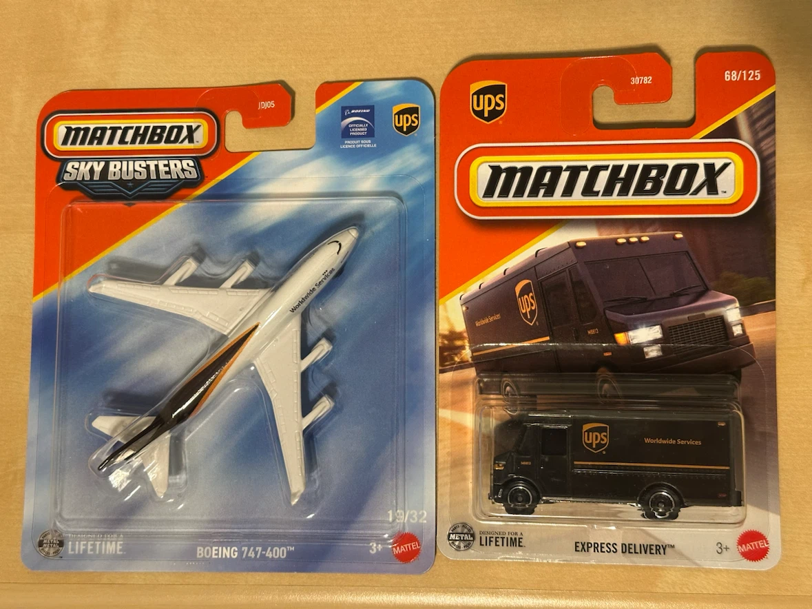 Matchbox Sky Busters Boeing 747-400 & UPS Van