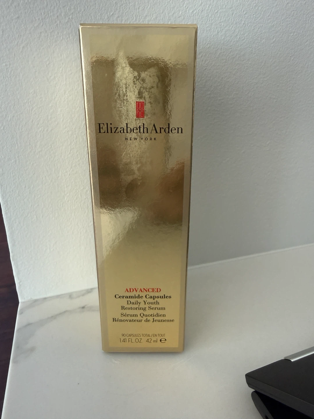 Elizabeth Arden  Ceramide Capsules Daily Youth Restoring Serum