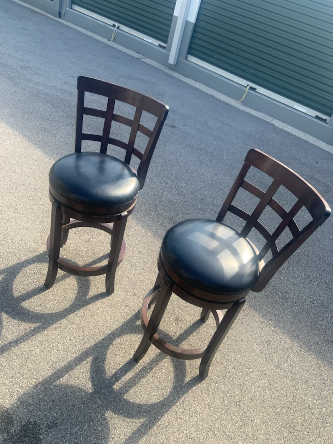 Swivel Bar Stools - Set of 2 - photo 3