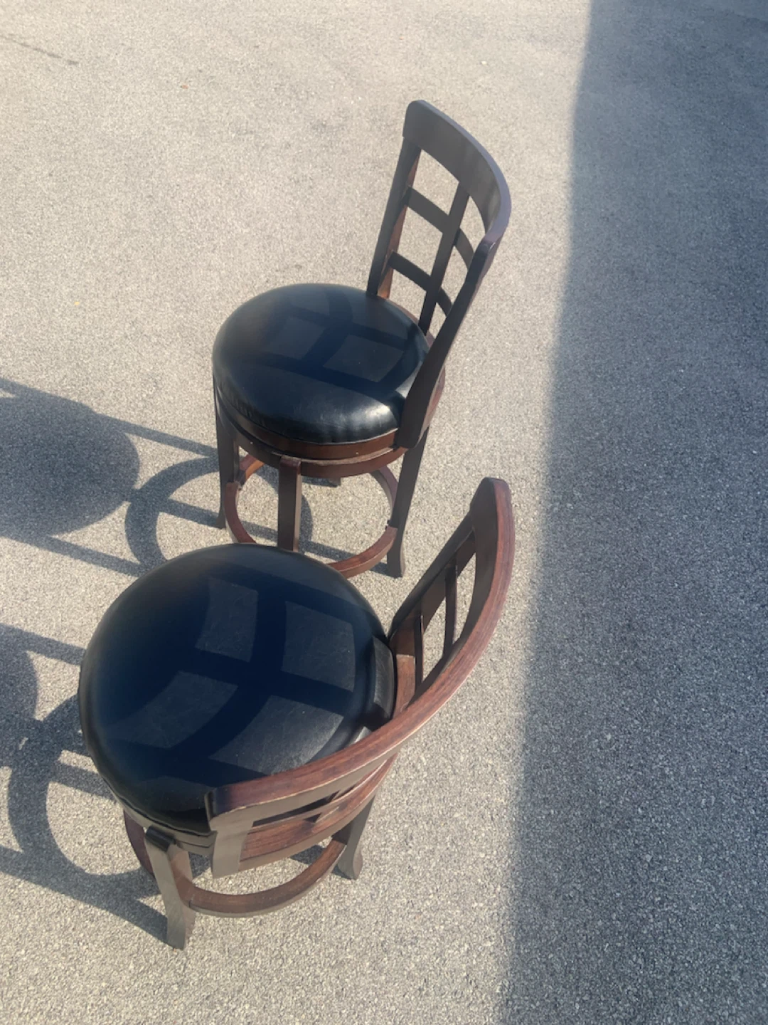 Swivel Bar Stools - Set of 2 - photo 4