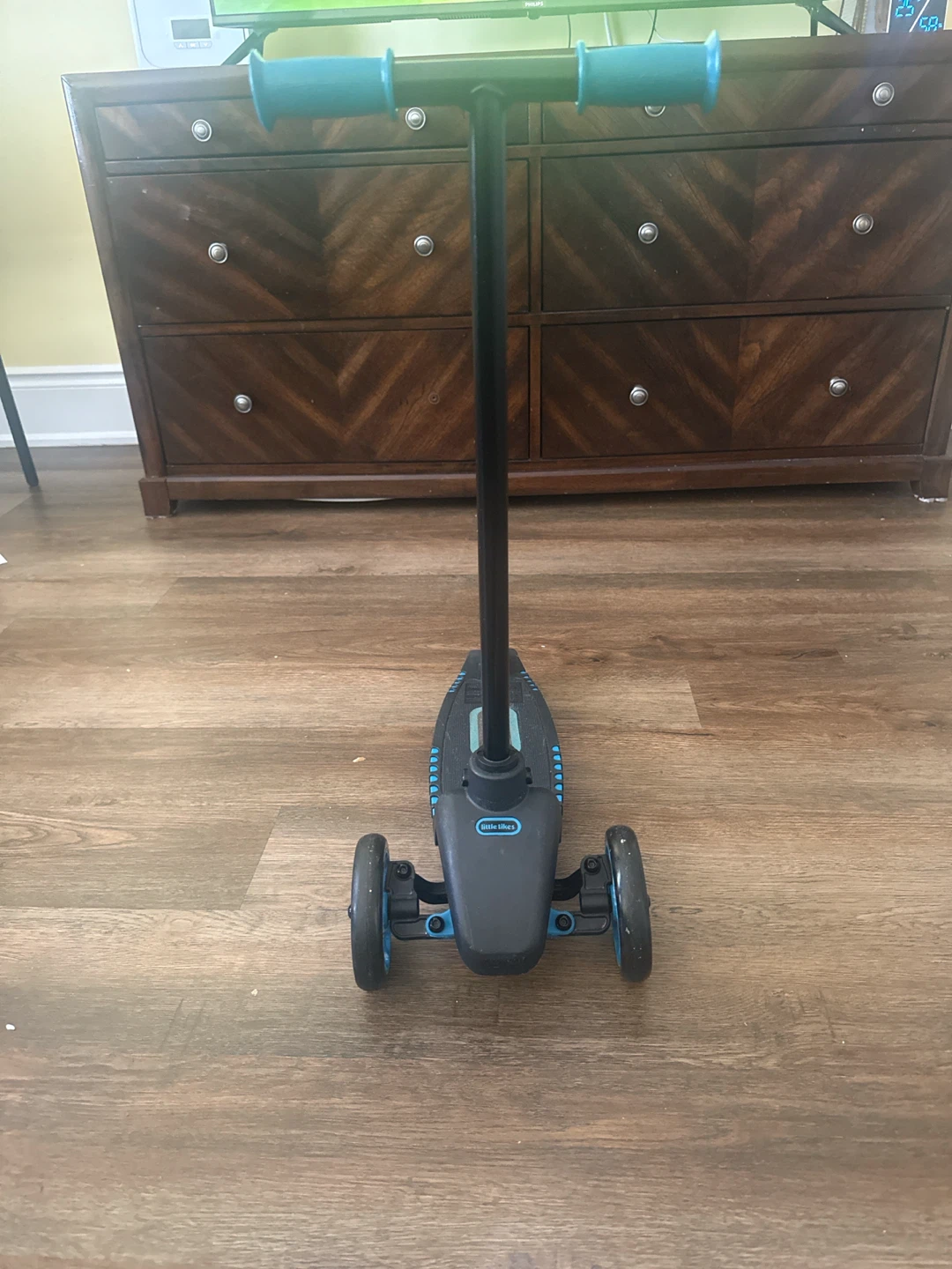 Little Tikes 3-Wheel Scooter - photo 3