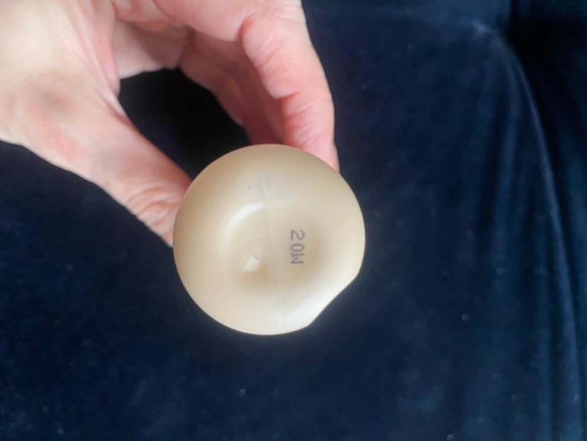 Rare Beauty Positive Light Tinted Moisturizer - photo 3