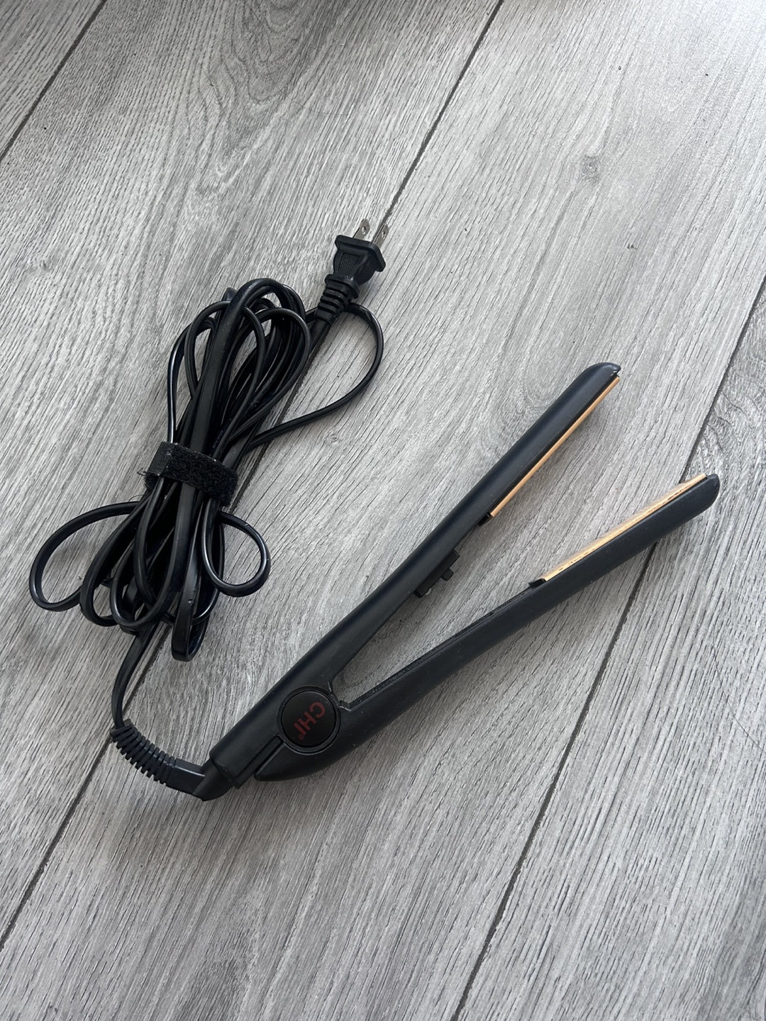 CHI Ceramic Hair Straightener - photo 2