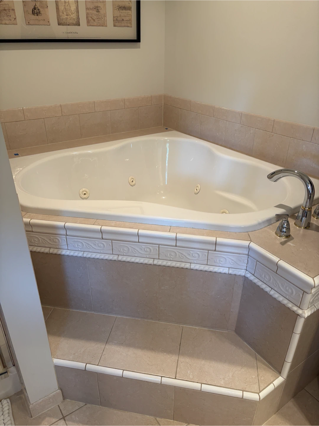 Kohler Corner Jetted Bathtub 53” X 53”